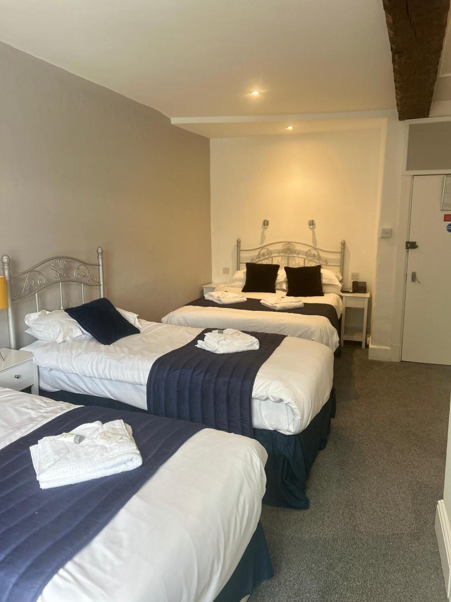 The Beaufort Hotel Chepstow Exterior photo
